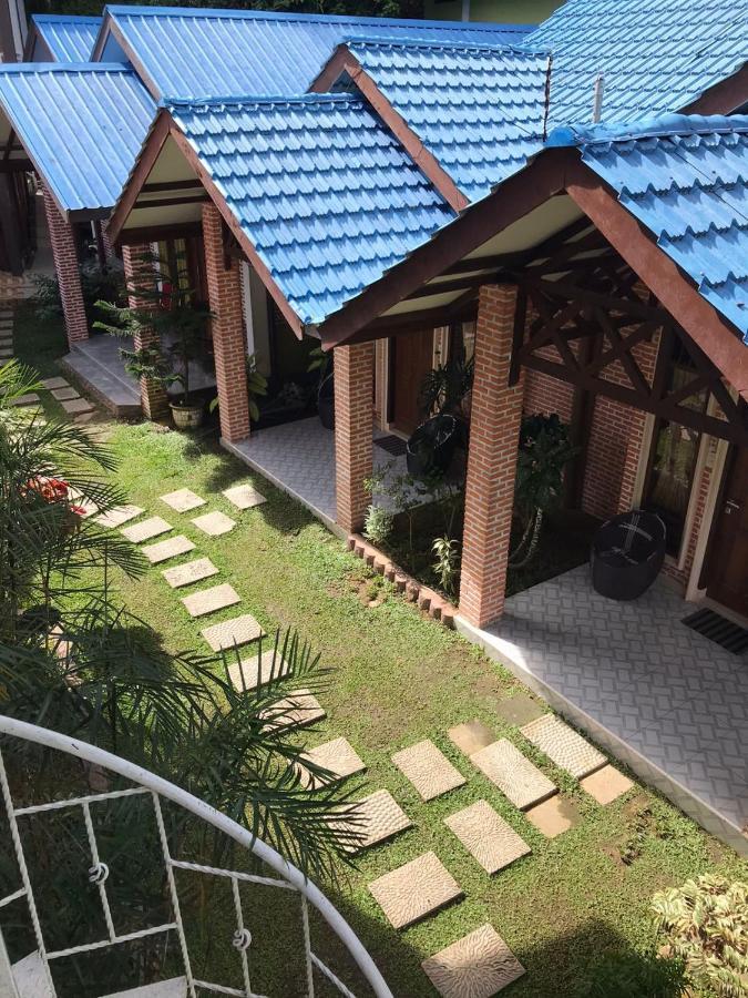 Thomas' Retreat Bukit Lawang Hotel Ngoại thất bức ảnh