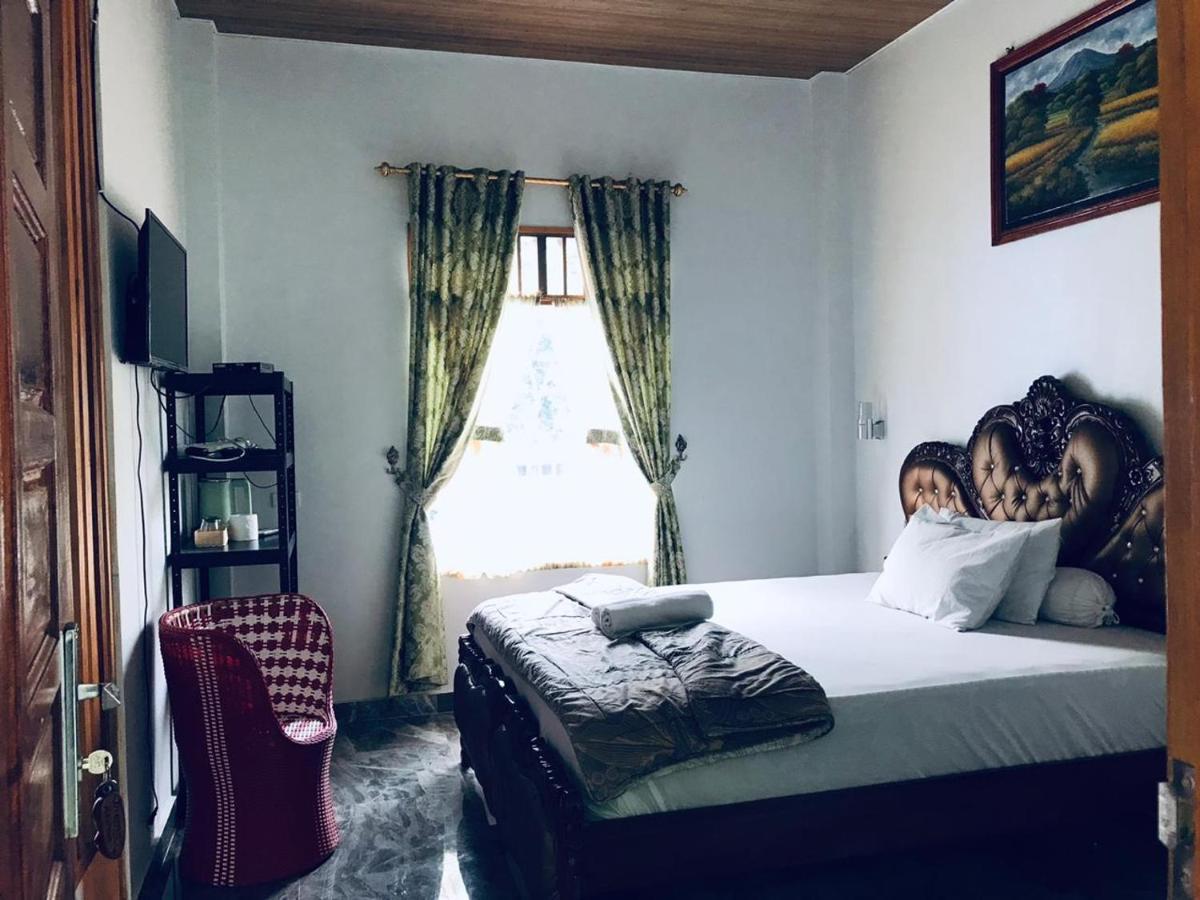Thomas' Retreat Bukit Lawang Hotel Phòng bức ảnh