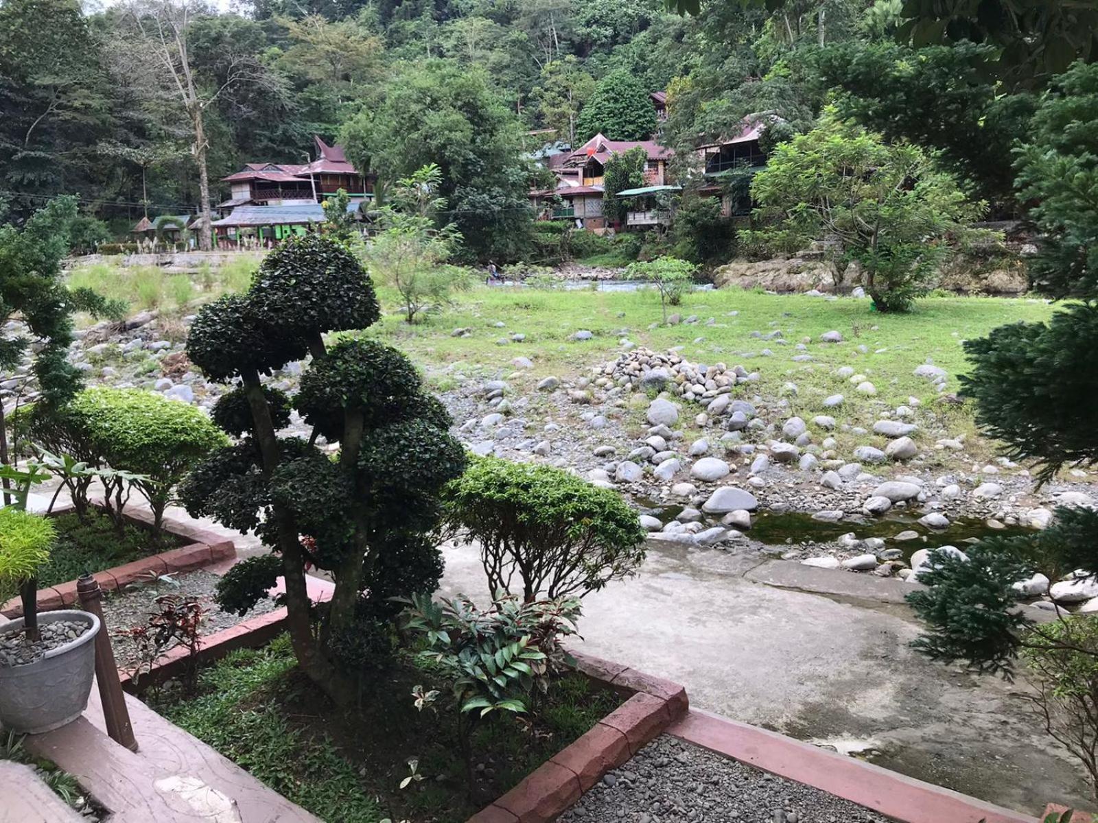 Thomas' Retreat Bukit Lawang Hotel Phòng bức ảnh