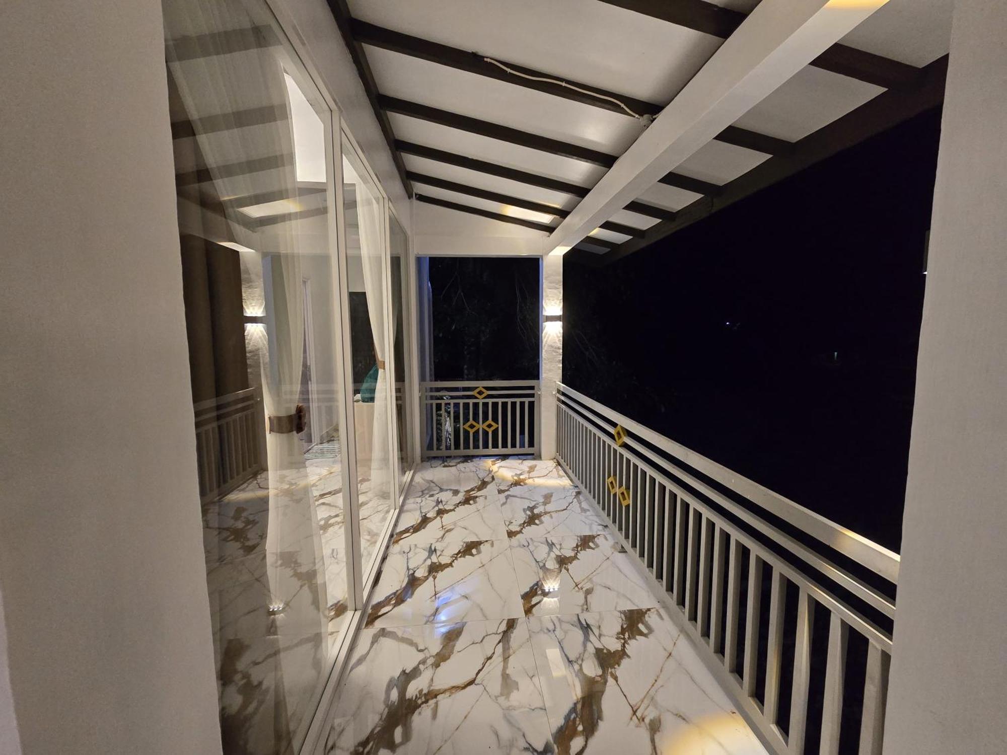 Thomas' Retreat Bukit Lawang Hotel Ngoại thất bức ảnh