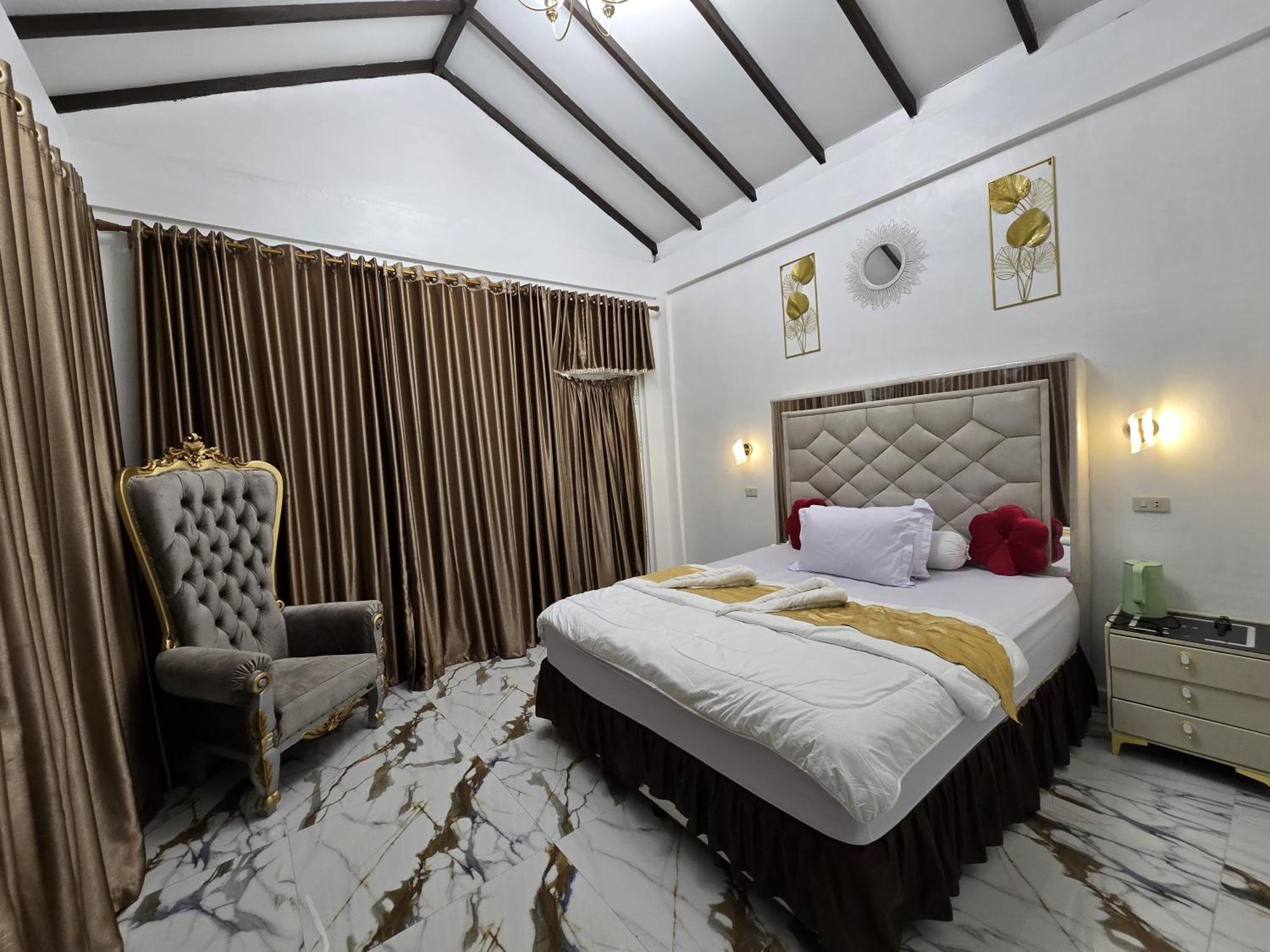 Thomas' Retreat Bukit Lawang Hotel Ngoại thất bức ảnh