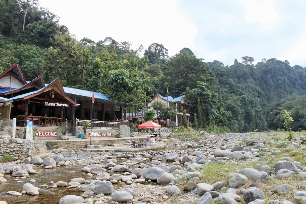 Thomas' Retreat Bukit Lawang Hotel Ngoại thất bức ảnh