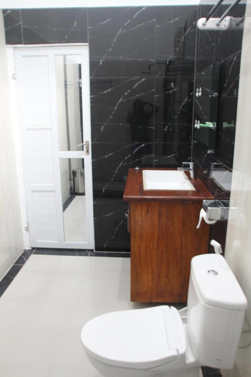 Thomas' Retreat Bukit Lawang Hotel Ngoại thất bức ảnh